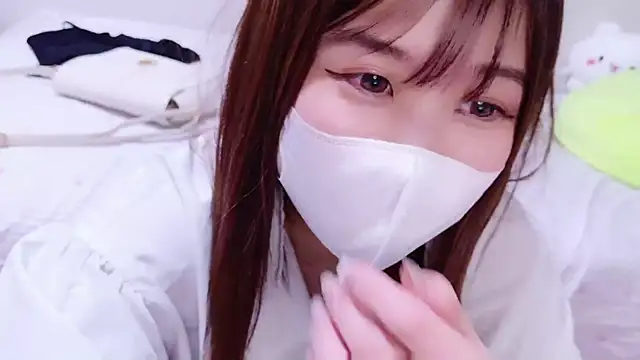 Snapshot of ManaMi-maru chatting on 5, 2, 2025 ManaMi-maru online show from 5, 2, 2025