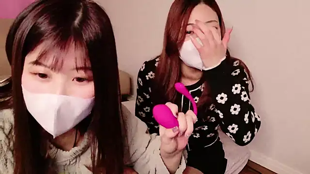 Snapshot of ManaMi-maru chatting on 8, 3, 2025 ManaMi-maru online show from 8, 3, 2025