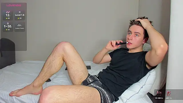 Snapshot of TaisonBrownX chatting on 10, 12, 2024 TaisonBrownX online show from 10, 12, 2024