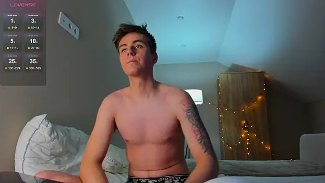 Snapshot of TaisonBrownX chatting on 17, 12, 2024 TaisonBrownX online show from 17, 12, 2024