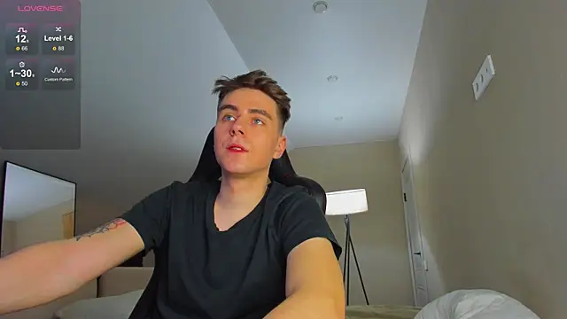 Snapshot of TaisonBrownX chatting on 28, 12, 2024 TaisonBrownX online show from 28, 12, 2024