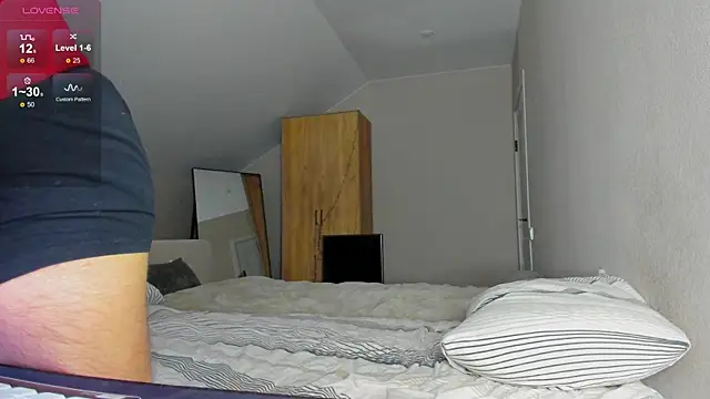 Snapshot of TaisonBrownX chatting on 12, 1, 2025 TaisonBrownX online show from 12, 1, 2025