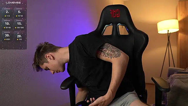 Snapshot of TaisonBrownX chatting on 13, 3, 2025 TaisonBrownX online show from 13, 3, 2025