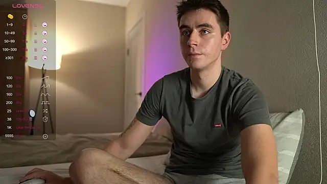 Snapshot of TaisonBrownX chatting on 1, 10, 2025 TaisonBrownX online show from 1, 10, 2025