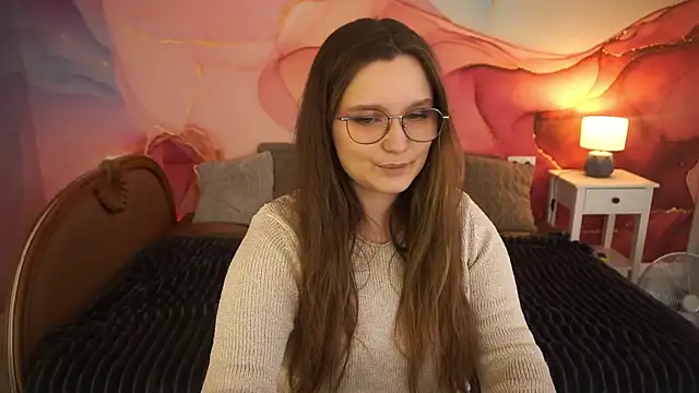 MagicPeachh  online show from 10, 11, 2025