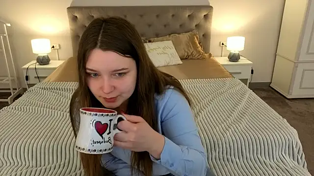 MagicPeachh  online show from 1, 4, 2026