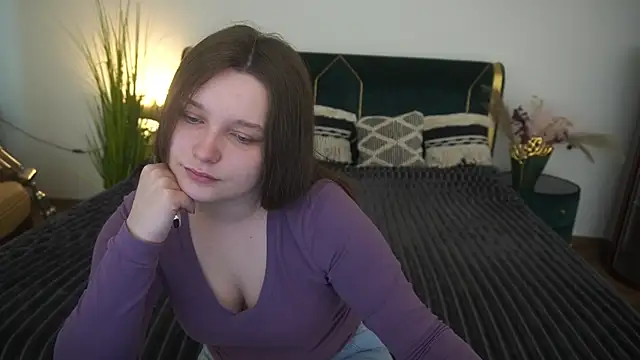 MagicPeachh  online show from 16, 6, 2026