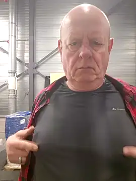 Snapshot of andrejoyfull64 chatting on 23, 1, 2025 andrejoyfull64 online show from 23, 1, 2025