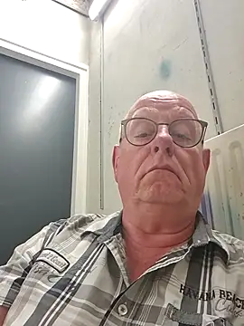 andrejoyfull64 online show from 8, 7, 2026