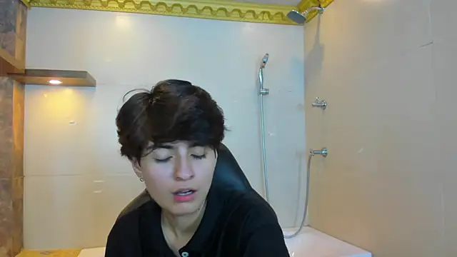 Snapshot of Bryce_Evans chatting on 14, 10, 2025 Bryce Evans online show from 14, 10, 2025