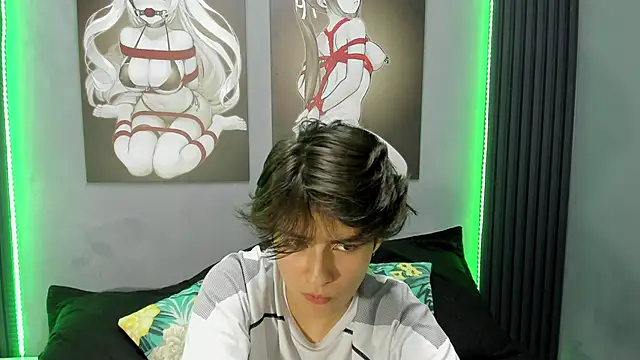 Snapshot of Bryce_Evans chatting on 14, 11, 2025 Bryce Evans online show from 14, 11, 2025