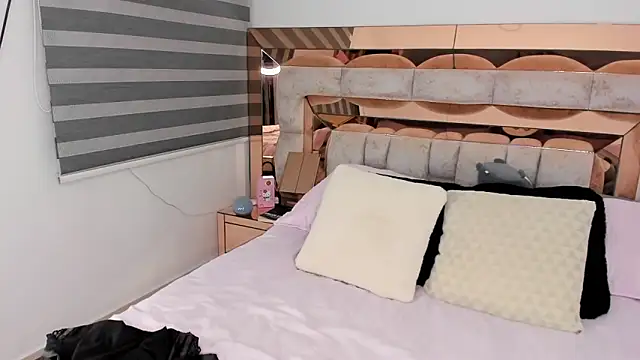 CamiiLovers online show from 11, 9, 2025