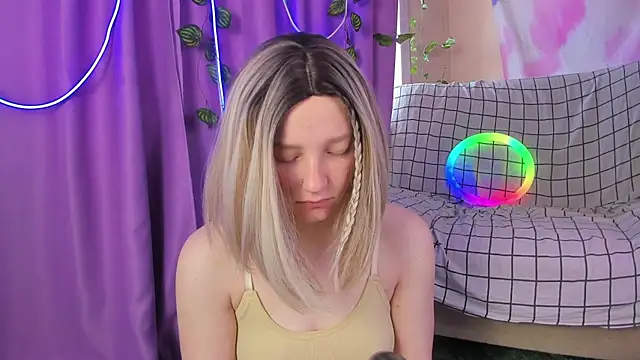 Snapshot of Lexy_Lovy chatting on 12, 9, 2025 Lexy Lovy online show from 12, 9, 2025