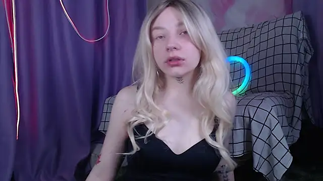 Snapshot of Lexy_Lovy chatting on 24, 10, 2025 Lexy Lovy online show from 24, 10, 2025