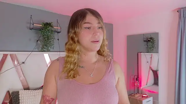 Snapshot of LilithSmith_ chatting on 24, 11, 2025 LilithSmith online show from 24, 11, 2025