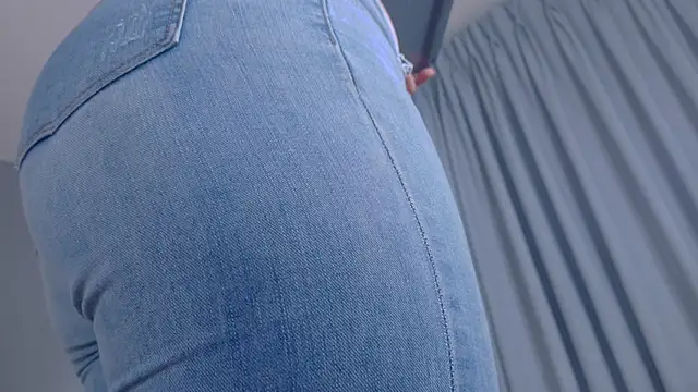 Snapshot of LilithSmith_ chatting on 15, 12, 2025 LilithSmith online show from 15, 12, 2025