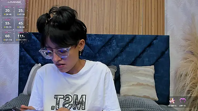 Snapshot of Marge_lasander chatting on 4, 2, 2025 Marge lasander online show from 4, 2, 2025