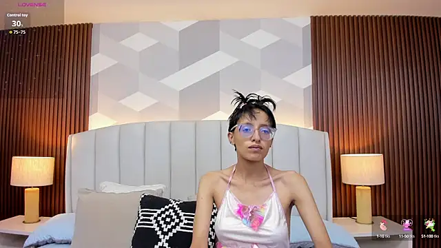 Snapshot of Marge_lasander chatting on 10, 9, 2025 Marge lasander online show from 10, 9, 2025