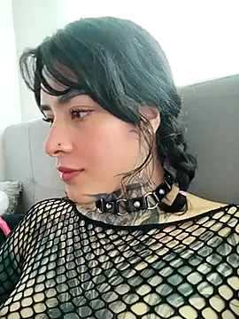 taaylor33 online show from 9, 11, 2025