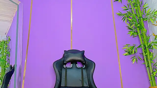 Snapshot of scarlet-jonesx chatting on 25, 10, 2025 scarlet-jonesx online show from 25, 10, 2025