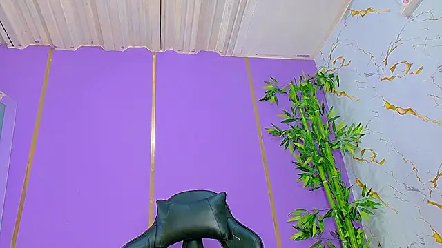 Snapshot of scarlet-jonesx chatting on 2, 11, 2025 scarlet-jonesx online show from 2, 11, 2025