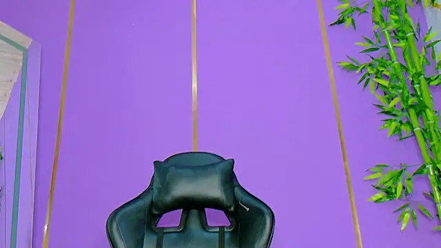 Snapshot of scarlet-jonesx chatting on 4, 11, 2025 scarlet-jonesx online show from 4, 11, 2025