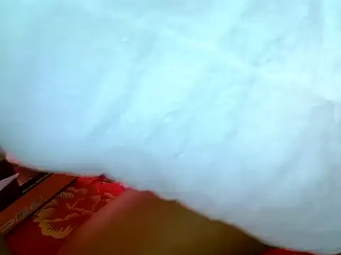 Snapshot of Hot-zeenah chatting on 4, 12, 2024 Hot-zeenah online show from 4, 12, 2024