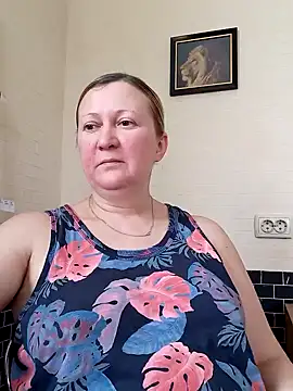 Snapshot of blondyaguar chatting on 6, 2, 2025 blondyaguar online show from 6, 2, 2025