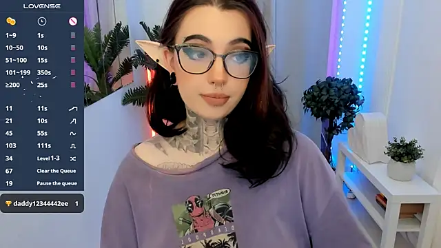Dixi Pixi  online show from 8, 12, 2024