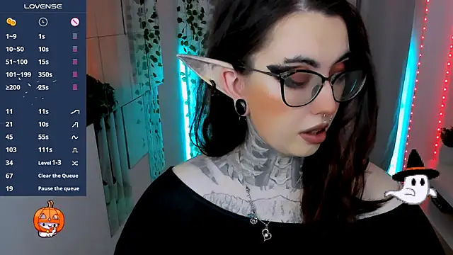 Dixi Pixi  online show from 4, 12, 2025