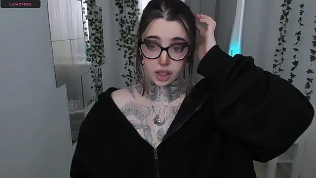 Snapshot of Dixi_Pixi_ chatting on 17, 4, 2026 Dixi Pixi online show from 17, 4, 2026