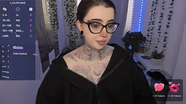 Snapshot of Dixi_Pixi_ chatting on 19, 6, 2026 Dixi Pixi online show from 19, 6, 2026
