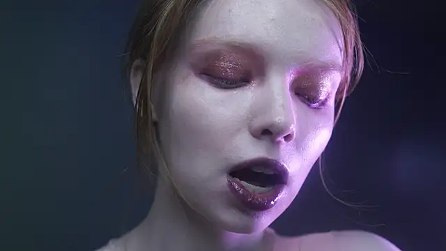 Snapshot of ginger_hugs chatting on 10, 3, 2025 ginger hugs online show from 10, 3, 2025