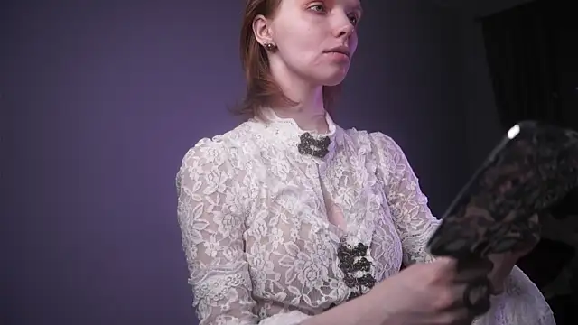 Snapshot of ginger_hugs chatting on 5, 10, 2025 ginger hugs online show from 5, 10, 2025