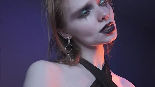 Snapshot of ginger_hugs chatting on 2, 11, 2025 ginger hugs online show from 2, 11, 2025