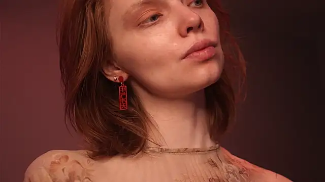 Snapshot of ginger_hugs chatting on 6, 11, 2025 ginger hugs online show from 6, 11, 2025