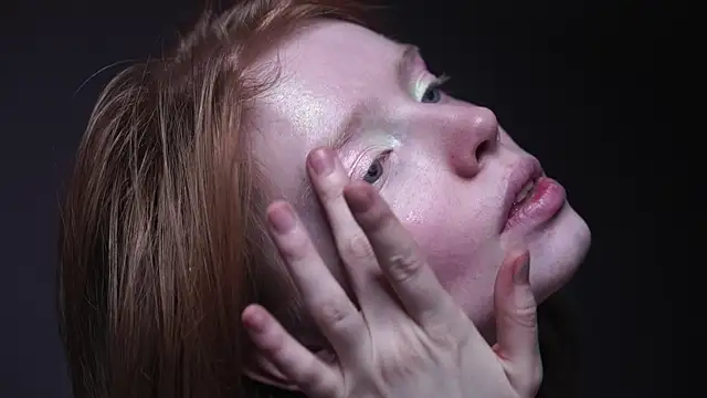 Snapshot of ginger_hugs chatting on 11, 11, 2025 ginger hugs online show from 11, 11, 2025