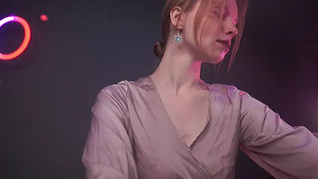 Snapshot of ginger_hugs chatting on 7, 1, 2026 ginger hugs online show from 7, 1, 2026