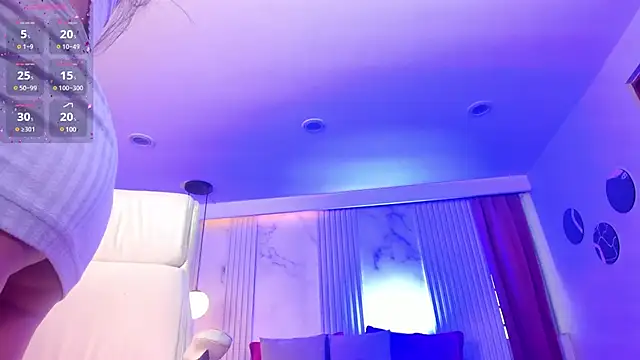 Chloe fischer  online show from 26, 2, 2025