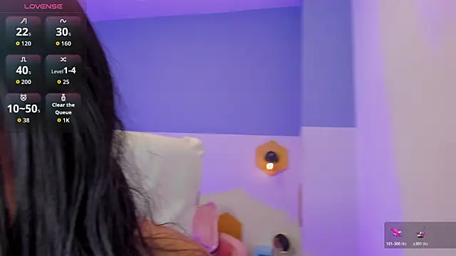 Chloe fischer  online show from 22, 3, 2026