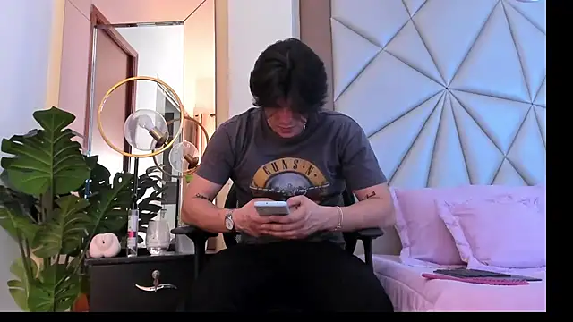 Snapshot of Karimferrer chatting on 22, 1, 2025 Karimferrer online show from 22, 1, 2025
