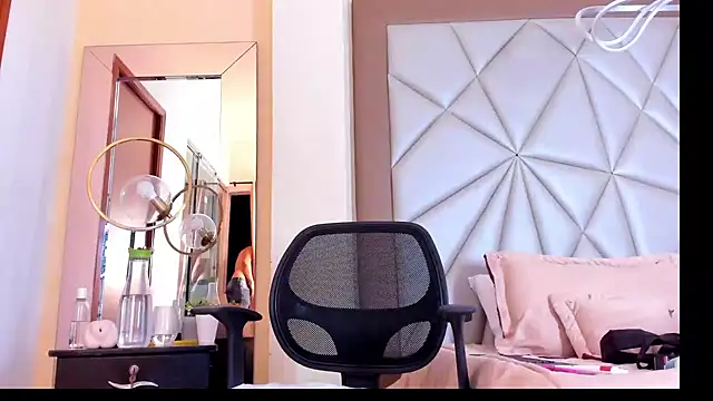Snapshot of Karimferrer chatting on 24, 1, 2025 Karimferrer online show from 24, 1, 2025