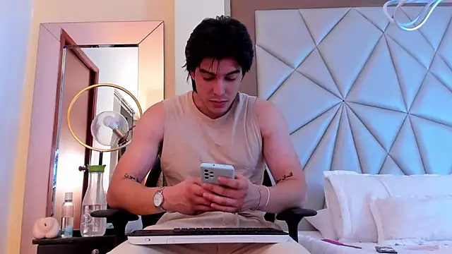 Snapshot of Karimferrer chatting on 28, 1, 2025 Karimferrer online show from 28, 1, 2025
