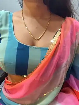 Snapshot of Spicy_sari_girl chatting on 4, 1, 2025 Spicy sari girl online show from 4, 1, 2025
