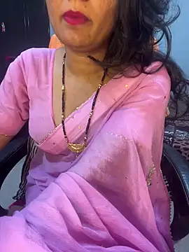 Snapshot of Spicy_sari_girl chatting on 5, 3, 2025 Spicy sari girl online show from 5, 3, 2025