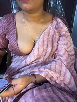 Snapshot of Spicy_sari_girl chatting on 12, 3, 2026 Spicy sari girl online show from 12, 3, 2026
