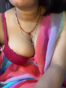 Snapshot of Spicy_sari_girl chatting on 9, 4, 2026 Spicy sari girl online show from 9, 4, 2026