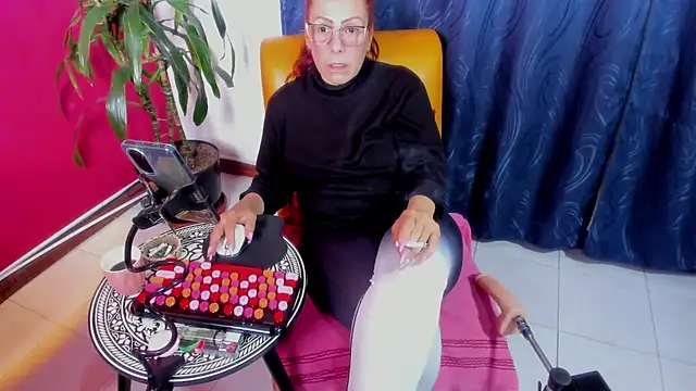 Snapshot of BrendaSex_Hot chatting on 17, 11, 2025 BrendaSex Hot online show from 17, 11, 2025