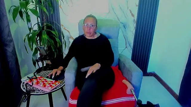 Snapshot of BrendaSex_Hot chatting on 10, 2, 2026 BrendaSex Hot online show from 10, 2, 2026