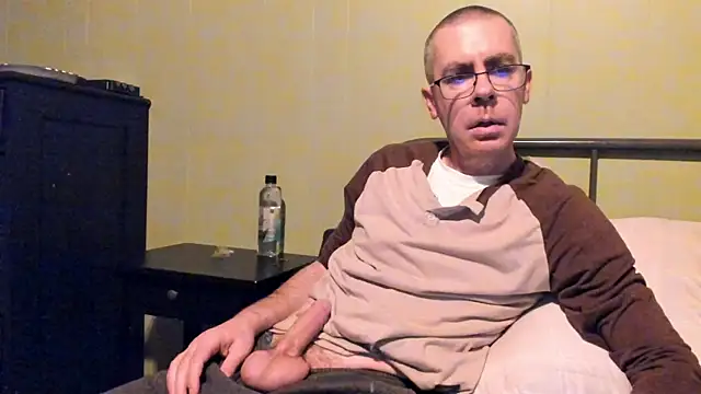 Snapshot of ImportantEquator0 chatting on 12, 11, 2025 ImportantEquator0 online show from 12, 11, 2025